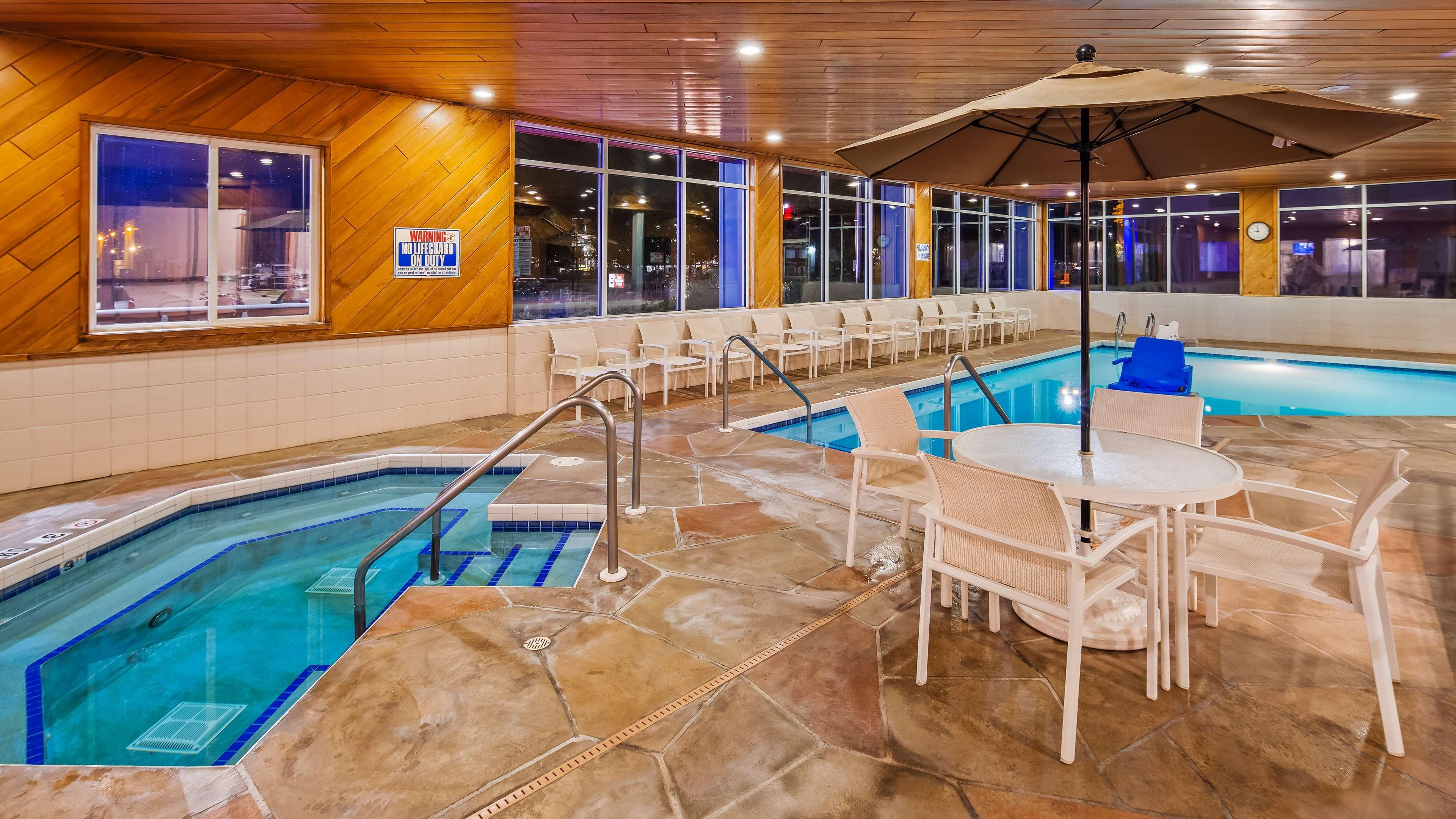 Best Western Plus Hudson I-94 Exterior photo