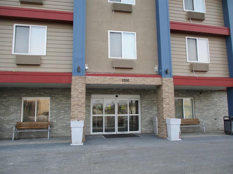 Best Western Plus Hudson I-94 Exterior photo
